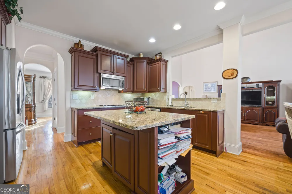 221 Langshire DR McDonough, GA 30253