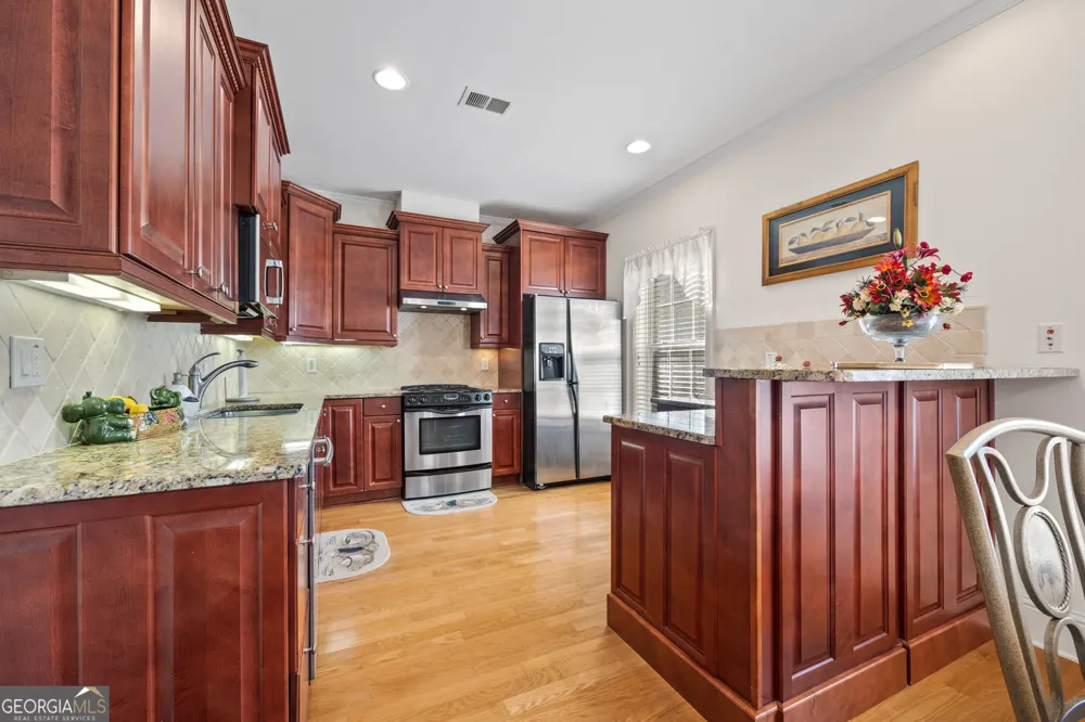 221 Langshire DR McDonough, GA 30253