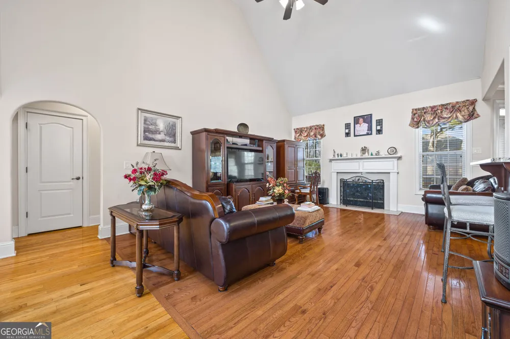 221 Langshire DR McDonough, GA 30253