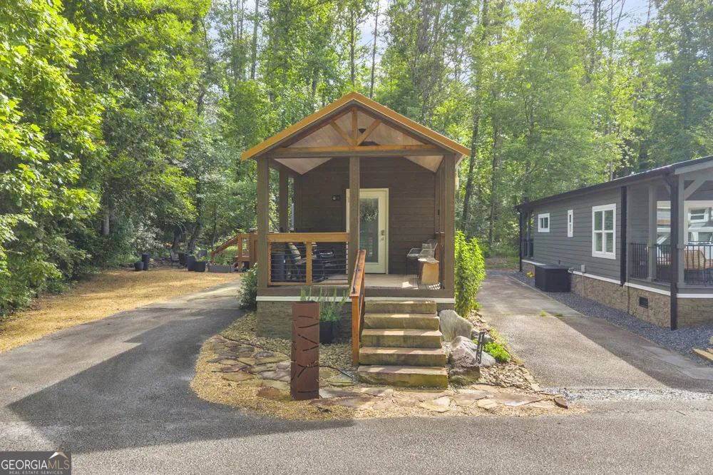 4960 Laurel Lodge RD Clarkesville, GA 30523