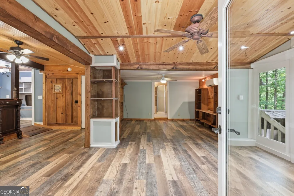 129 Nob Hill RDG Cleveland, GA 30528