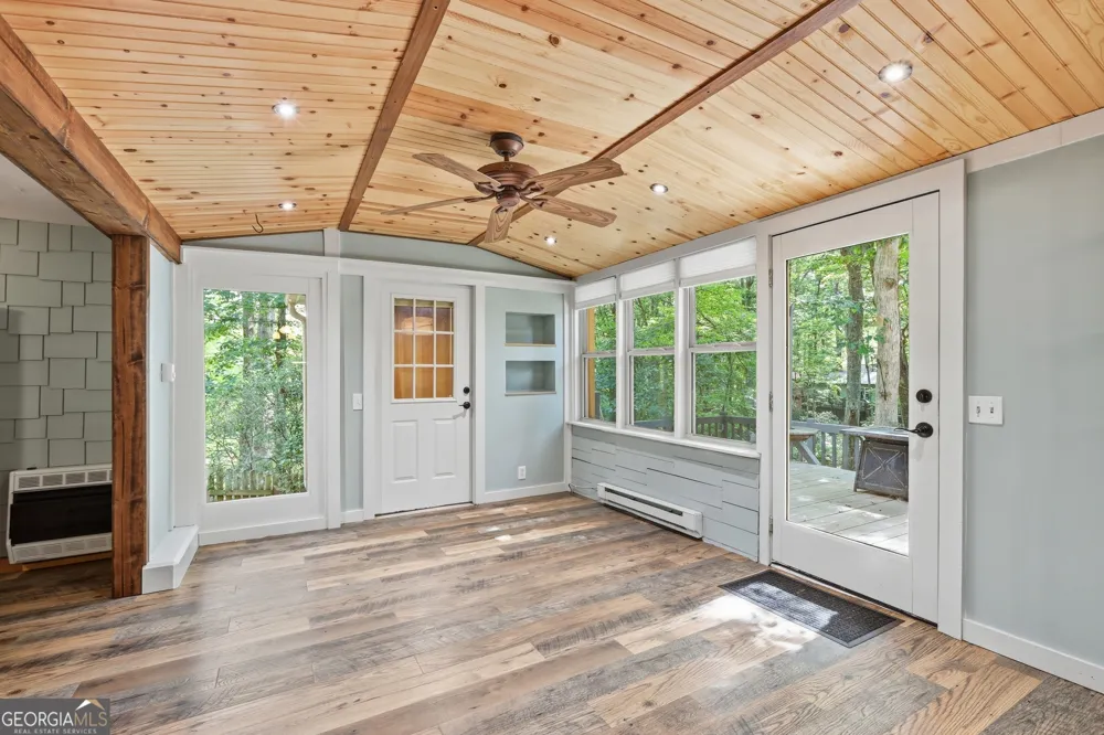 129 Nob Hill RDG Cleveland, GA 30528