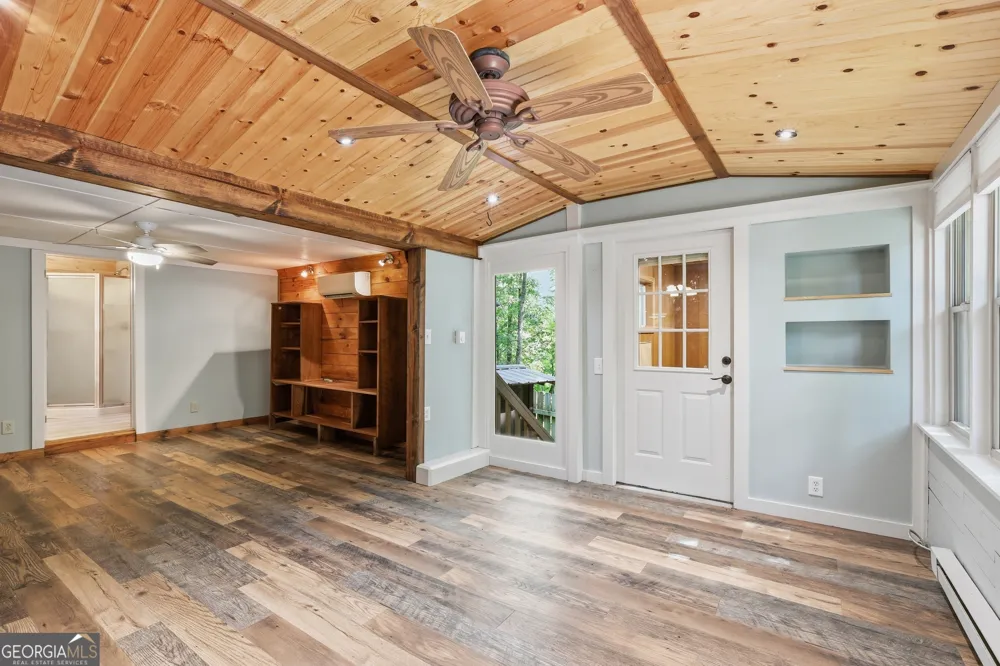129 Nob Hill RDG Cleveland, GA 30528