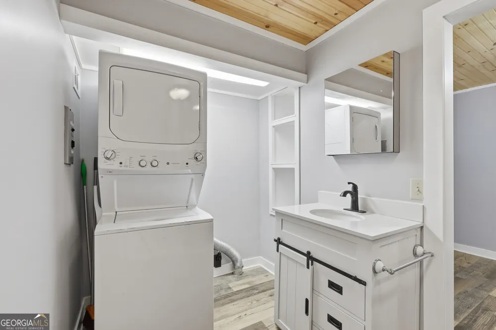 129 Nob Hill RDG Cleveland, GA 30528