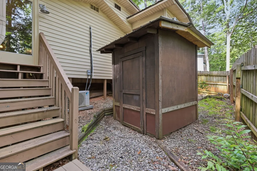 129 Nob Hill RDG Cleveland, GA 30528