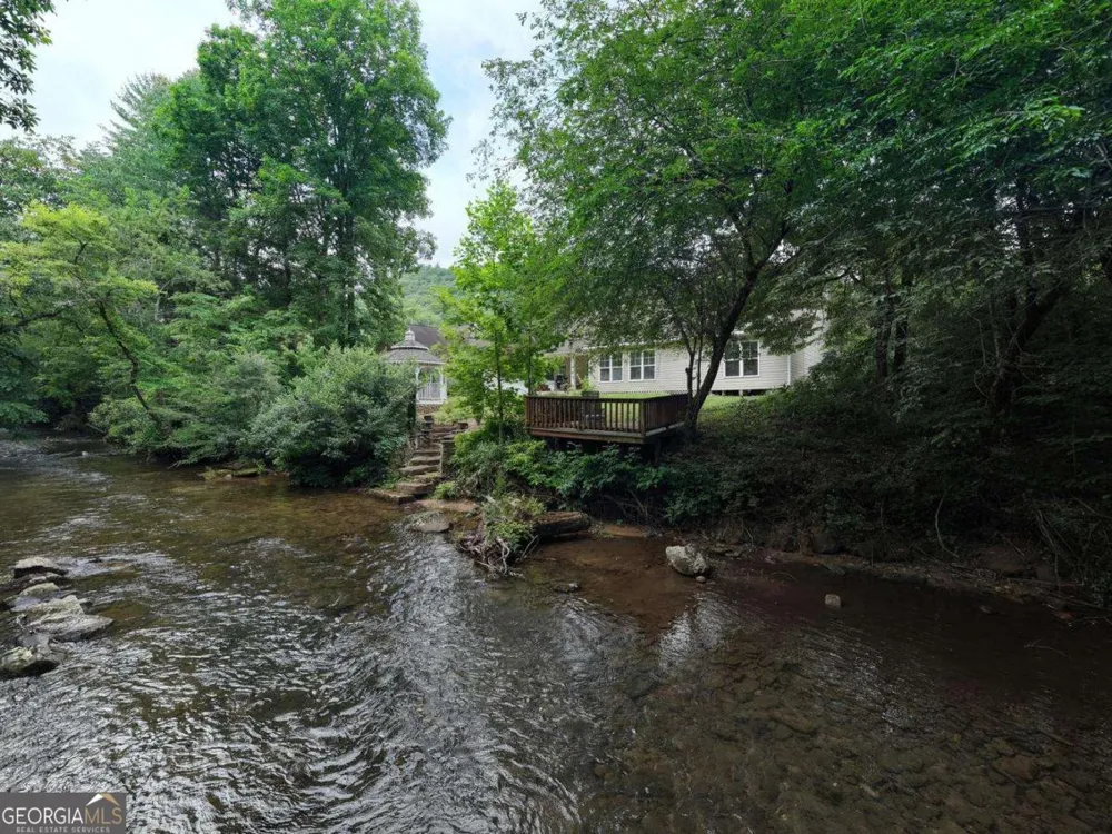 2187 Big Pine DR Hiawassee, GA 30546