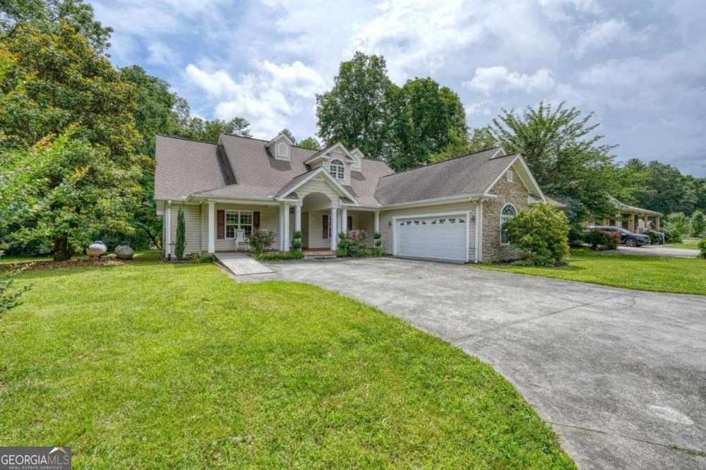 2187 Big Pine DR Hiawassee, GA 30546