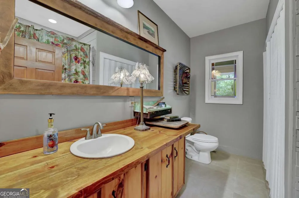 219 Raven Cliff RD Talking Rock, GA 30175