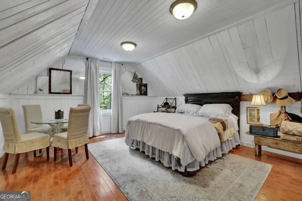 219 Raven Cliff RD Talking Rock, GA 30175