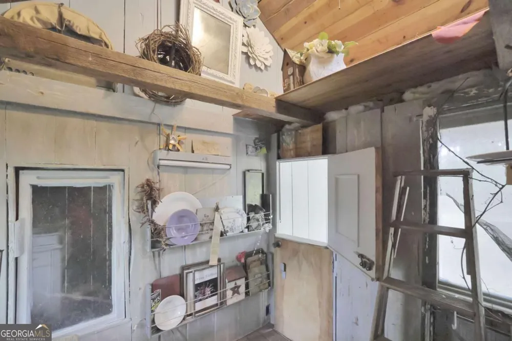219 Raven Cliff RD Talking Rock, GA 30175