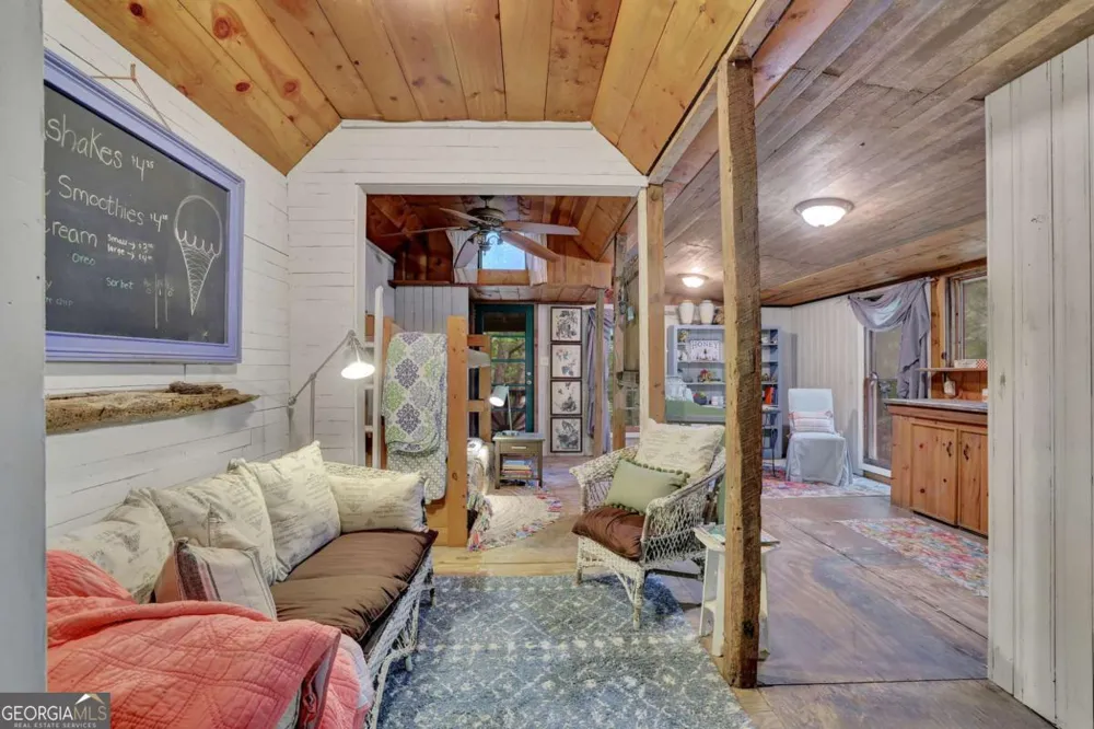 219 Raven Cliff RD Talking Rock, GA 30175