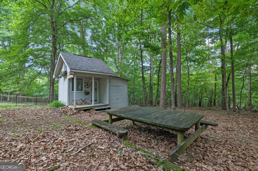 219 Raven Cliff RD Talking Rock, GA 30175