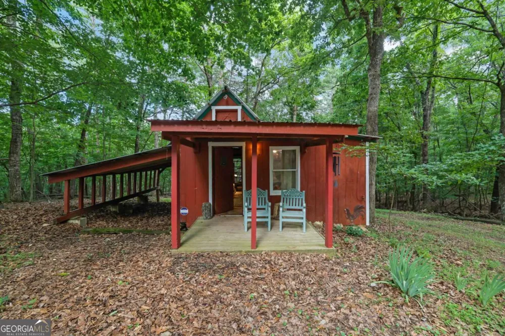 219 Raven Cliff RD Talking Rock, GA 30175