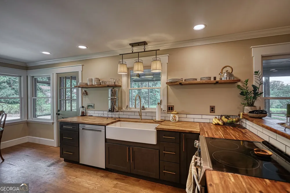 2217 Meadows RD Newborn, GA 30056