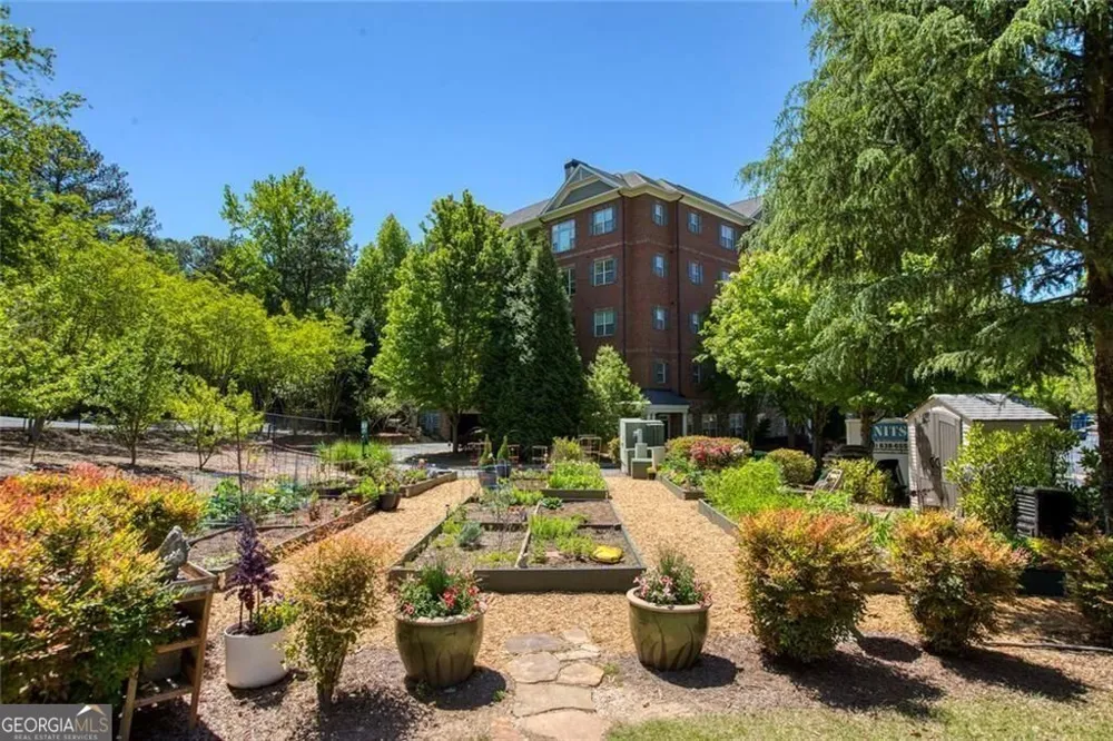 2300 Peachford RD Dunwoody, GA 30338