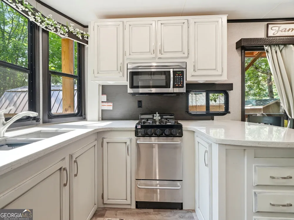 104 Cindy PKWY Cleveland, GA 30528