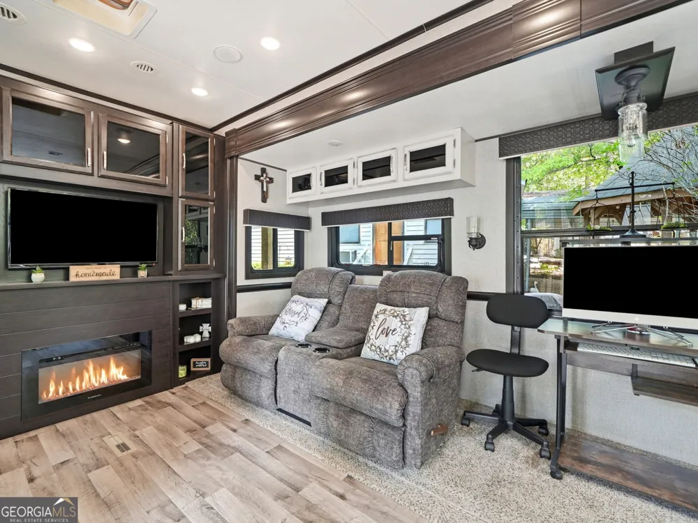 104 Cindy PKWY Cleveland, GA 30528
