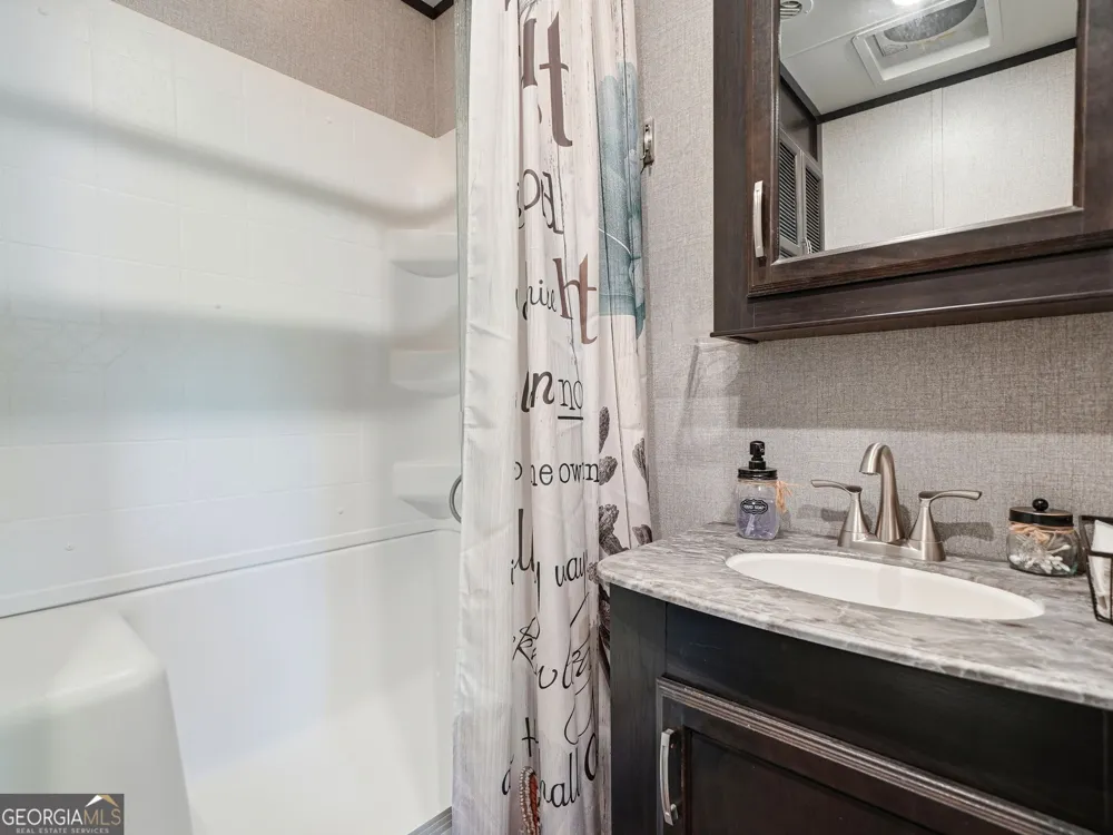 104 Cindy PKWY Cleveland, GA 30528