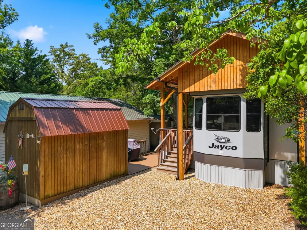 104 Cindy PKWY Cleveland, GA 30528