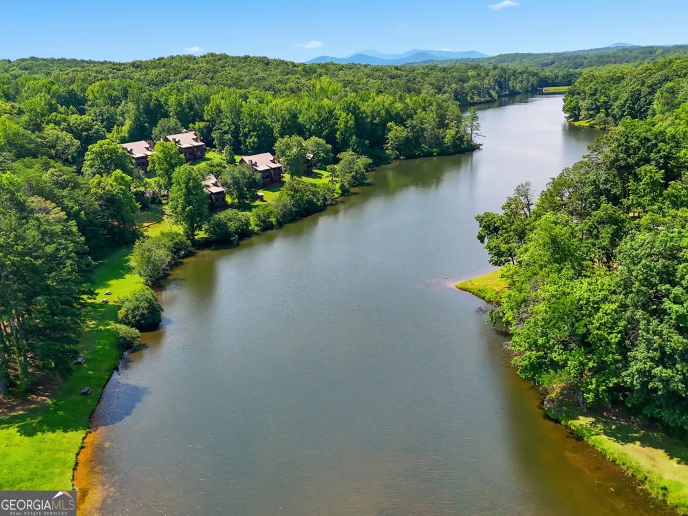 104 Cindy PKWY Cleveland, GA 30528