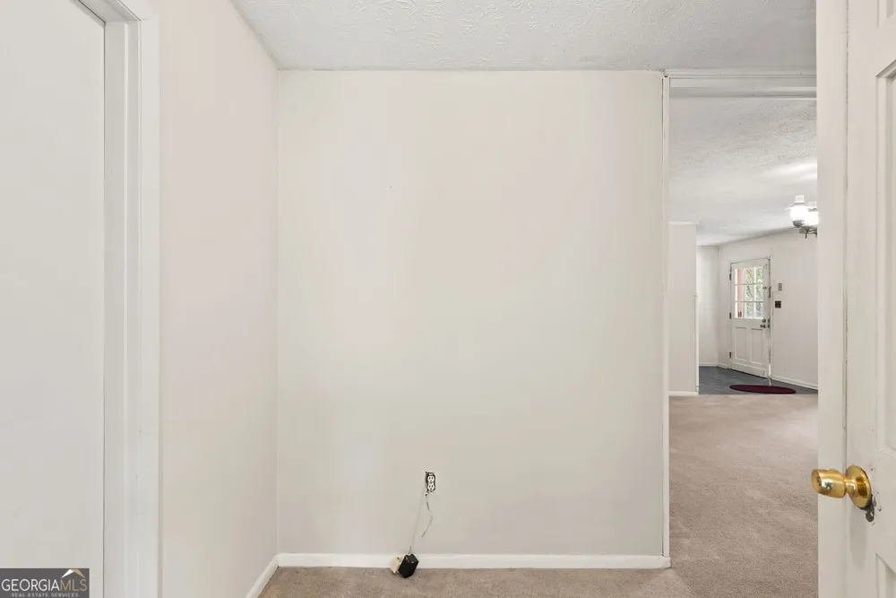 8 Thompson LN Thomaston, GA 30286