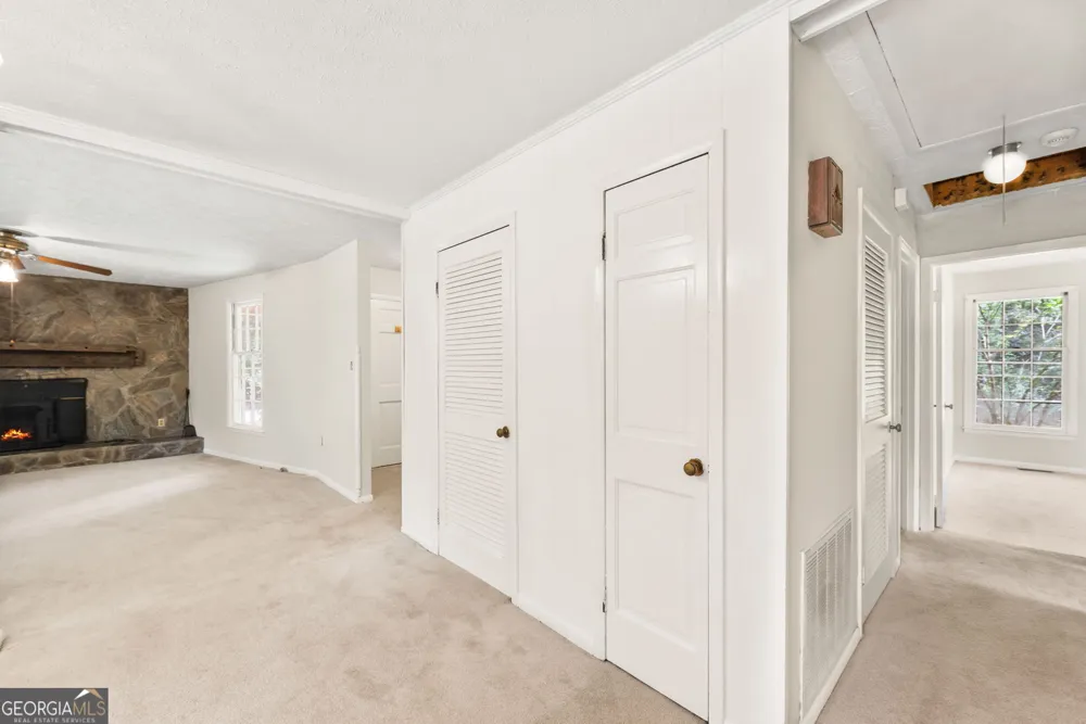 8 Thompson LN Thomaston, GA 30286