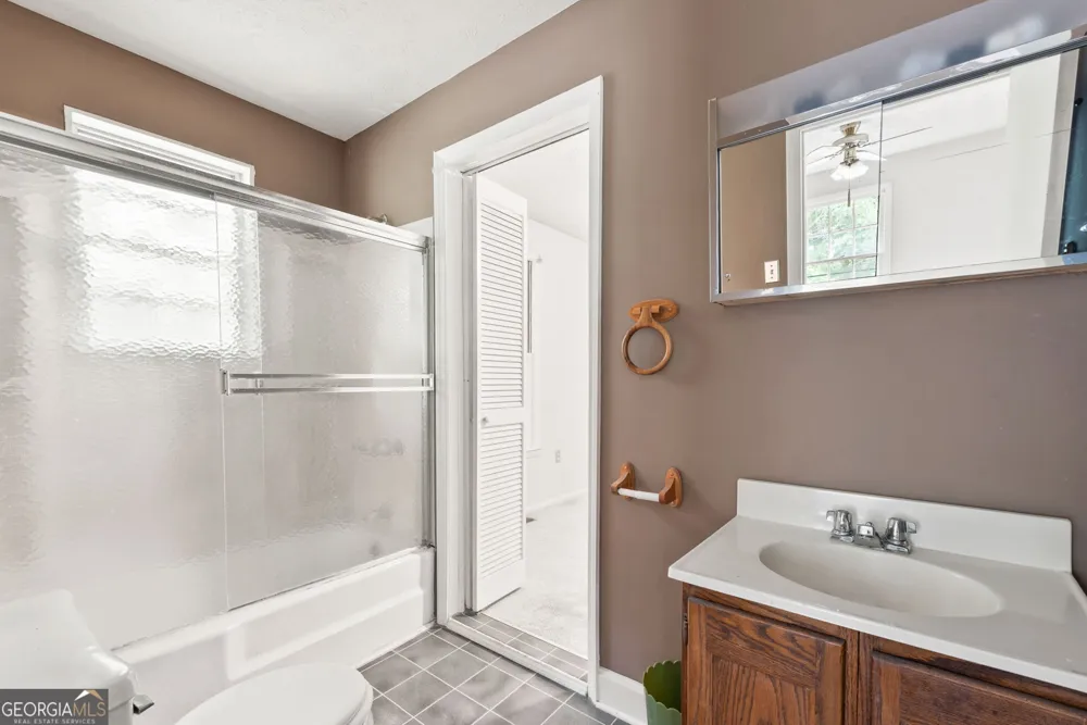 8 Thompson LN Thomaston, GA 30286