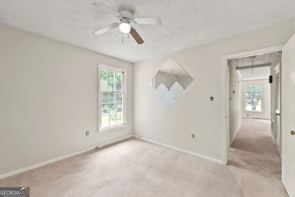 8 Thompson LN Thomaston, GA 30286