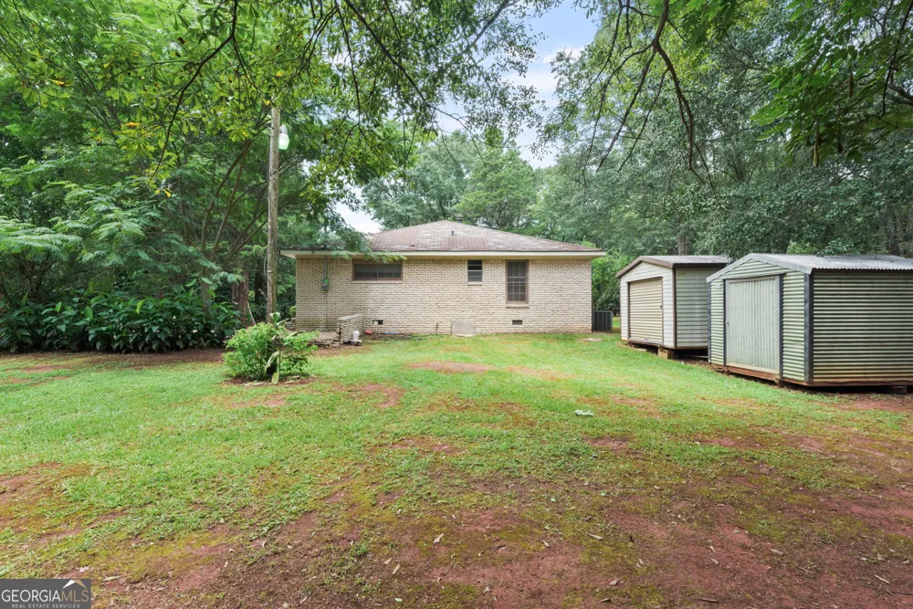 8 Thompson LN Thomaston, GA 30286