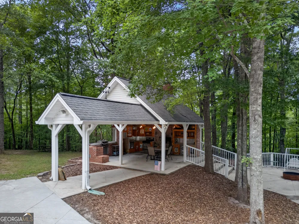 2404 Corinth Poseyville RD Bremen, GA 30110