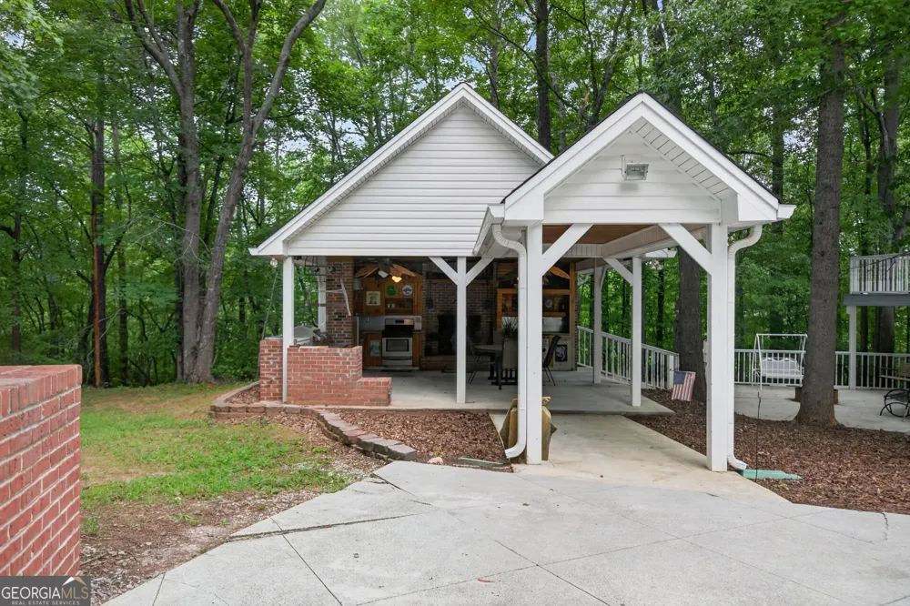 2404 Corinth Poseyville RD Bremen, GA 30110