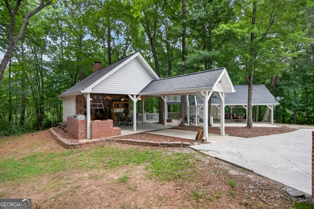 2404 Corinth Poseyville RD Bremen, GA 30110