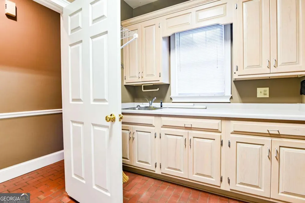 1010 Forrest Hills PT Watkinsville, GA 30677