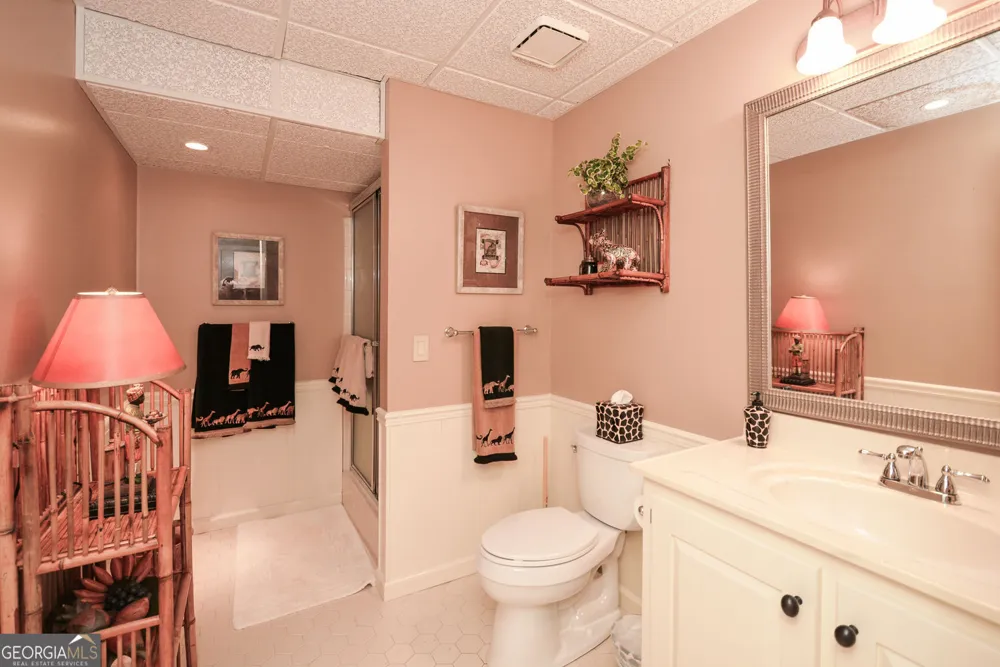 1640 Lazy River LN Sandy Springs, GA 30350