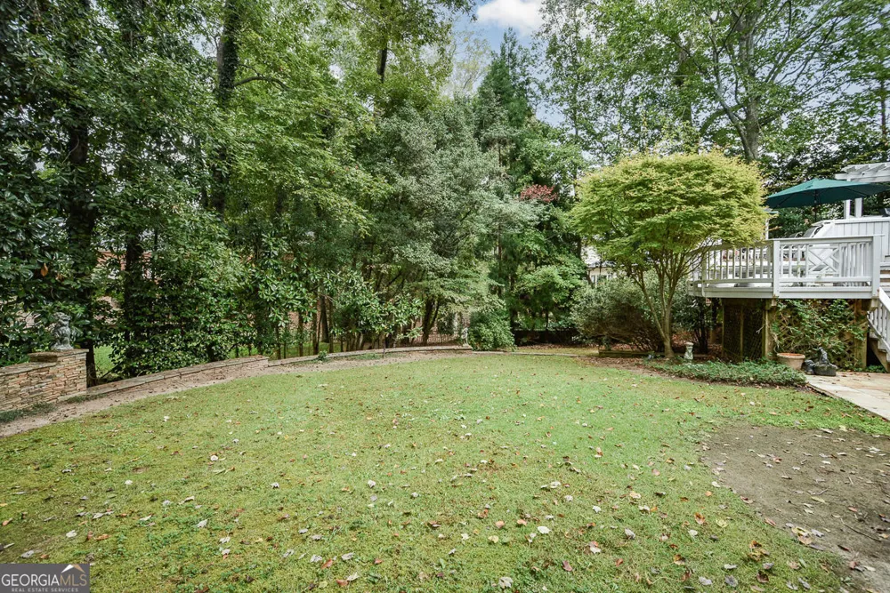 1640 Lazy River LN Sandy Springs, GA 30350