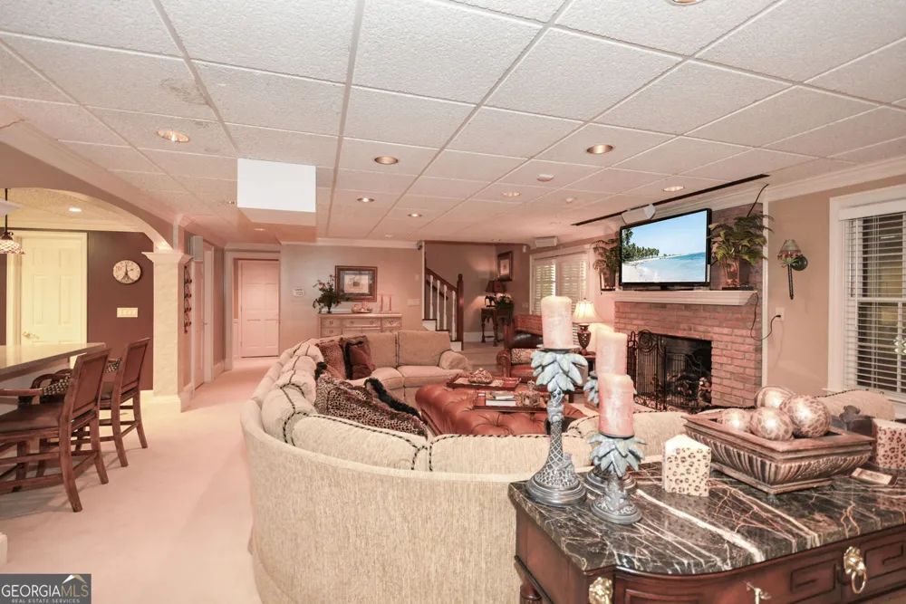 1640 Lazy River LN Sandy Springs, GA 30350