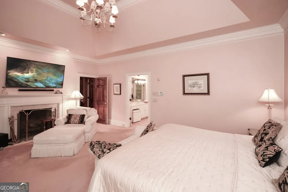 1640 Lazy River LN Sandy Springs, GA 30350