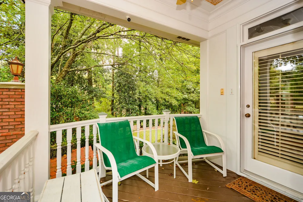 1640 Lazy River LN Sandy Springs, GA 30350