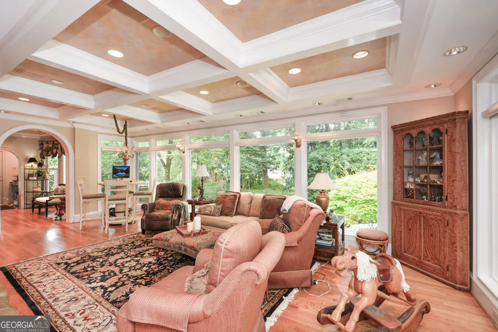 1640 Lazy River LN Sandy Springs, GA 30350