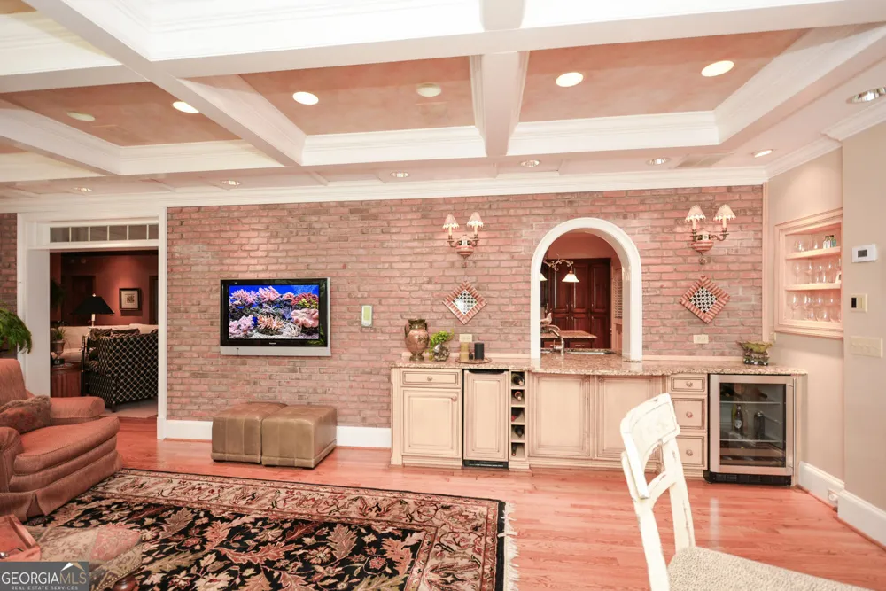 1640 Lazy River LN Sandy Springs, GA 30350
