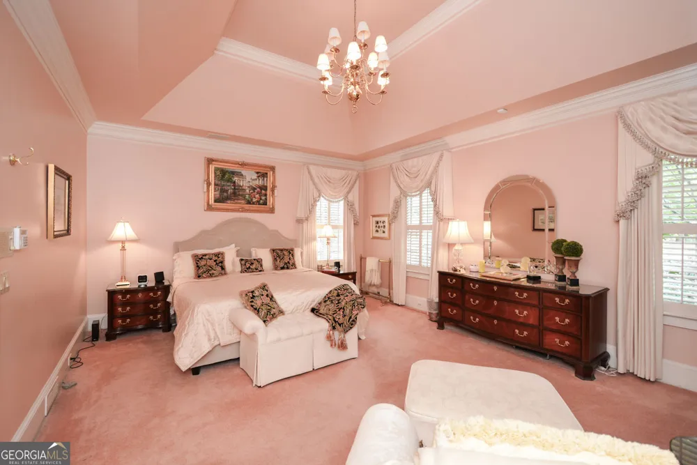 1640 Lazy River LN Sandy Springs, GA 30350