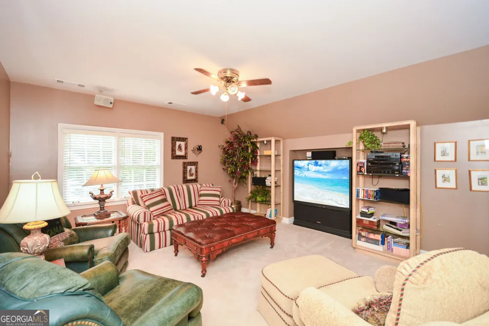 1640 Lazy River LN Sandy Springs, GA 30350