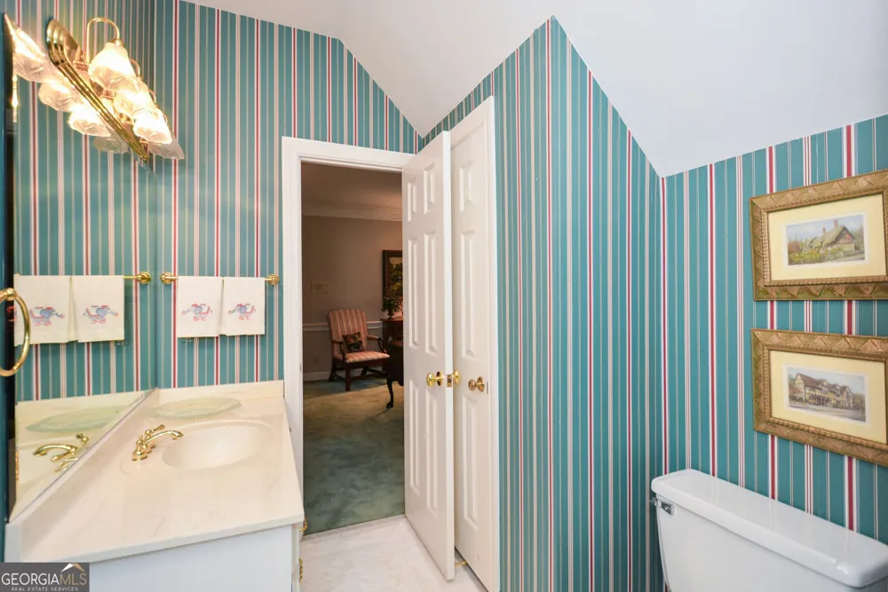 1640 Lazy River LN Sandy Springs, GA 30350