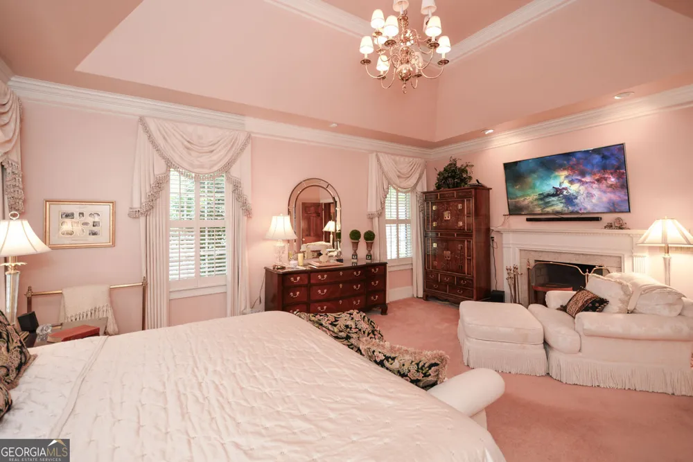 1640 Lazy River LN Sandy Springs, GA 30350
