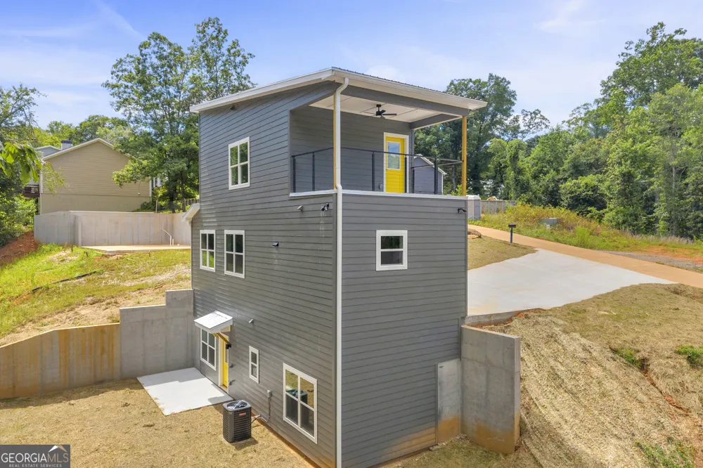 256 Lacount LN Clarkesville, GA 30523