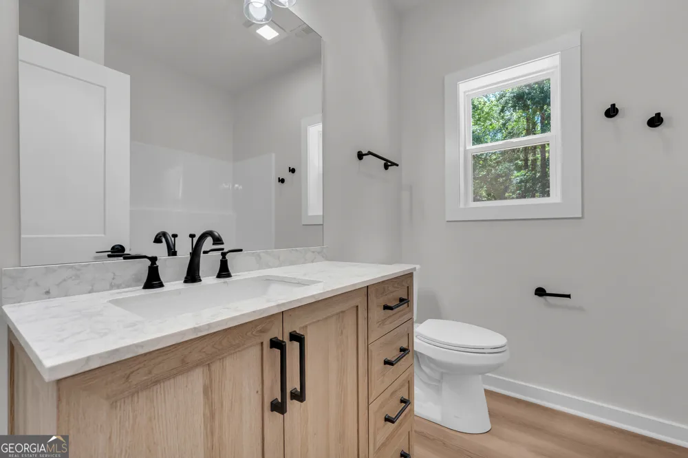256 Lacount LN Clarkesville, GA 30523
