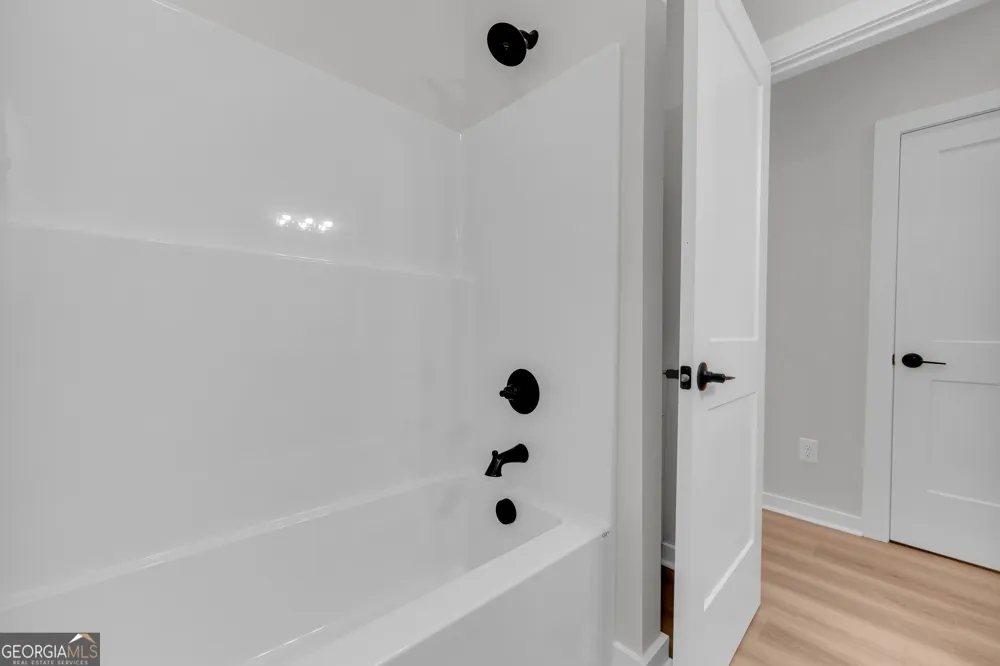 256 Lacount LN Clarkesville, GA 30523
