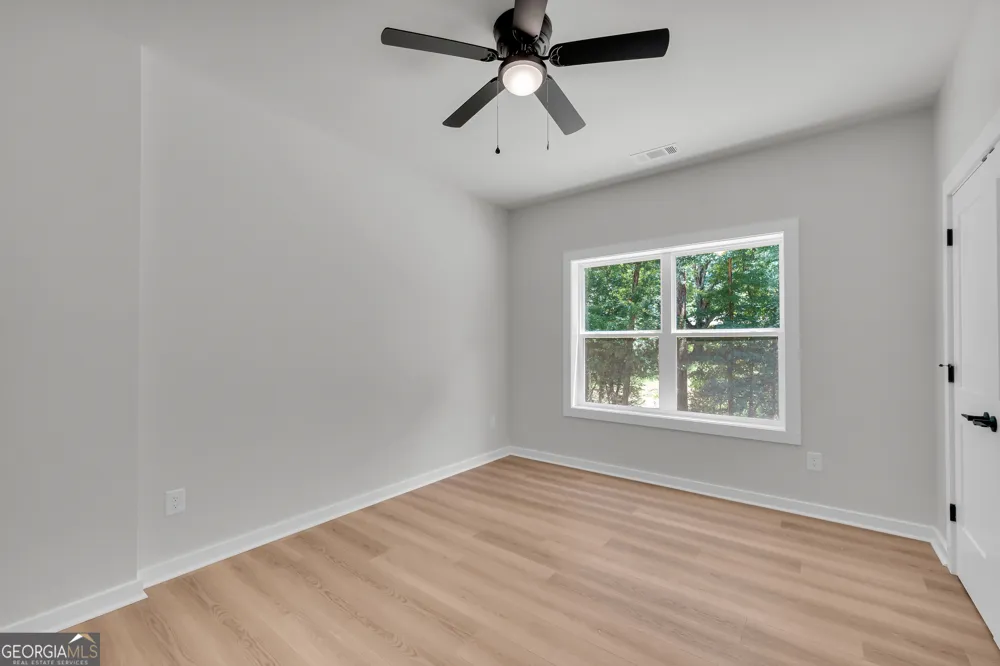 256 Lacount LN Clarkesville, GA 30523