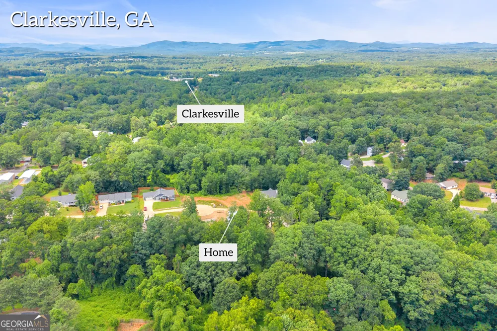 256 Lacount LN Clarkesville, GA 30523