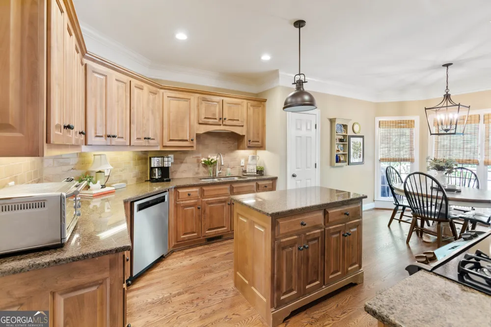1030 Spring Lake DR Bishop, GA 30621